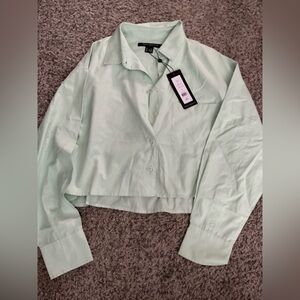French Connection Green Cropped Long Sleeve Button Down